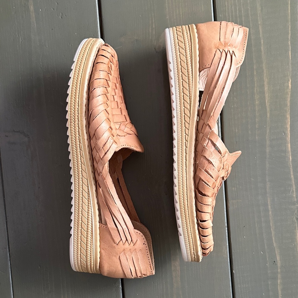 Braided Leather Huaraches Espadrilles Flats in Tan - Picture 6 of 10